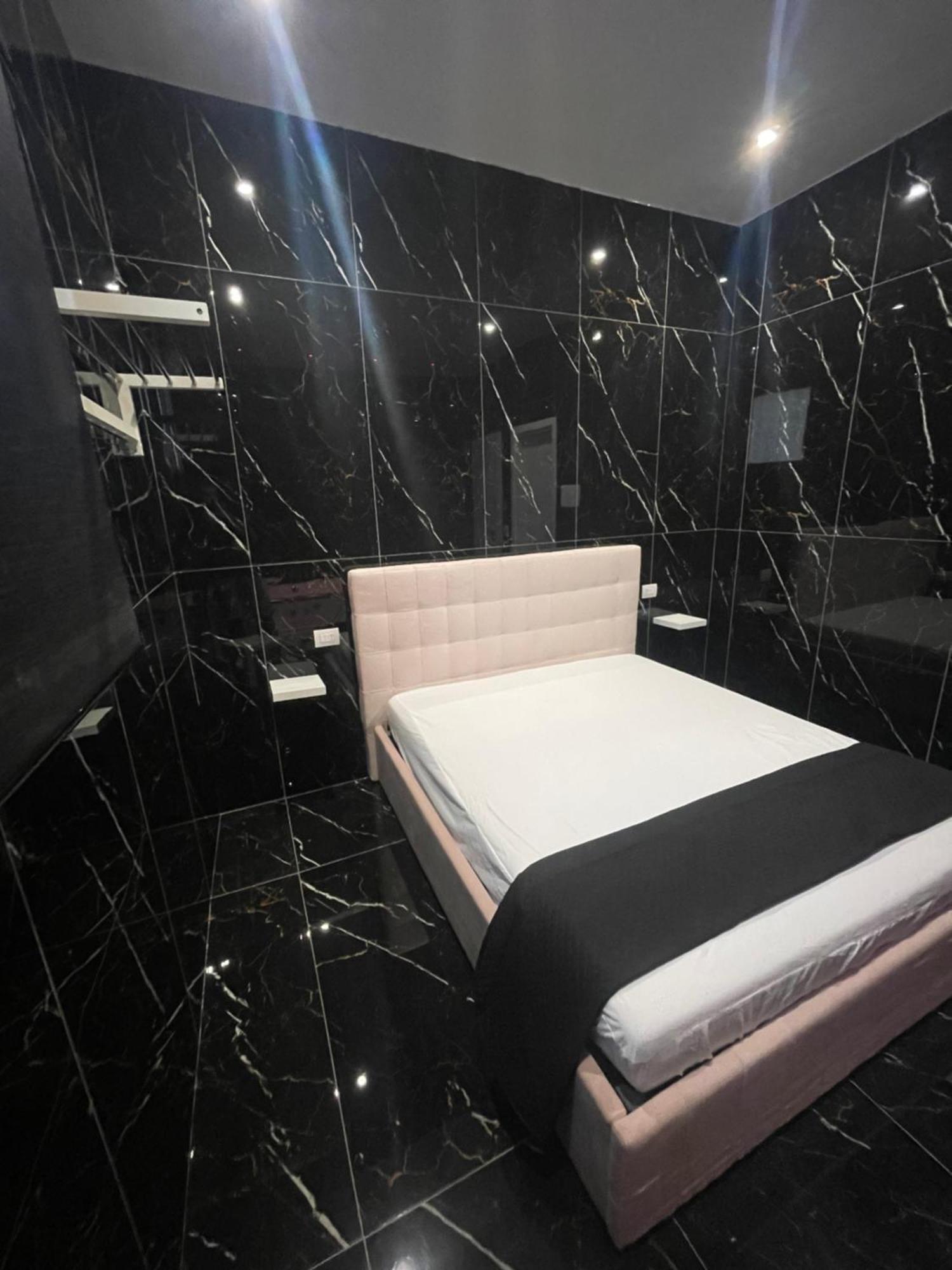 Life Hotel Казальнуово-ді-Наполі Екстер'єр фото