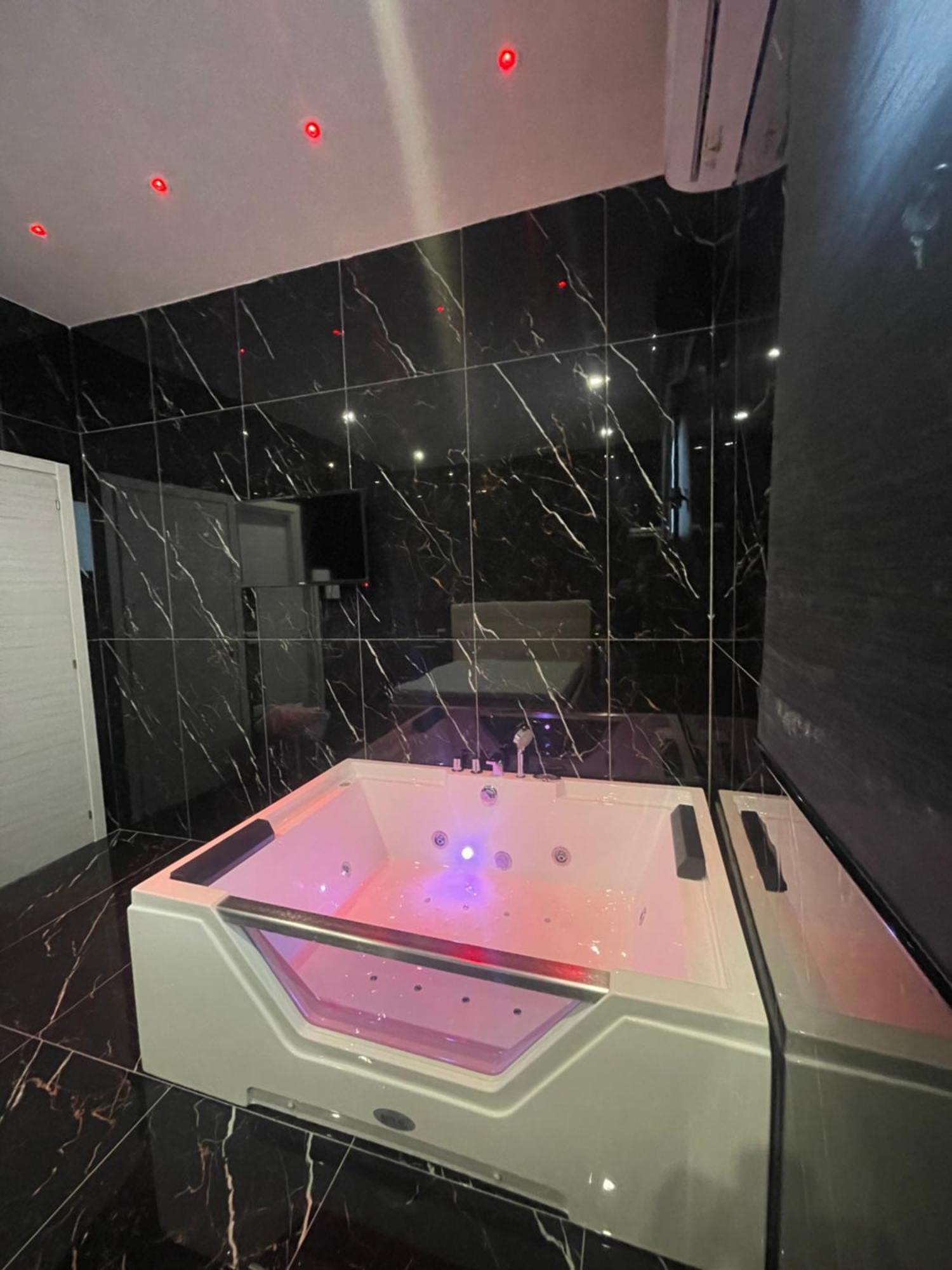 Life Hotel Казальнуово-ді-Наполі Екстер'єр фото